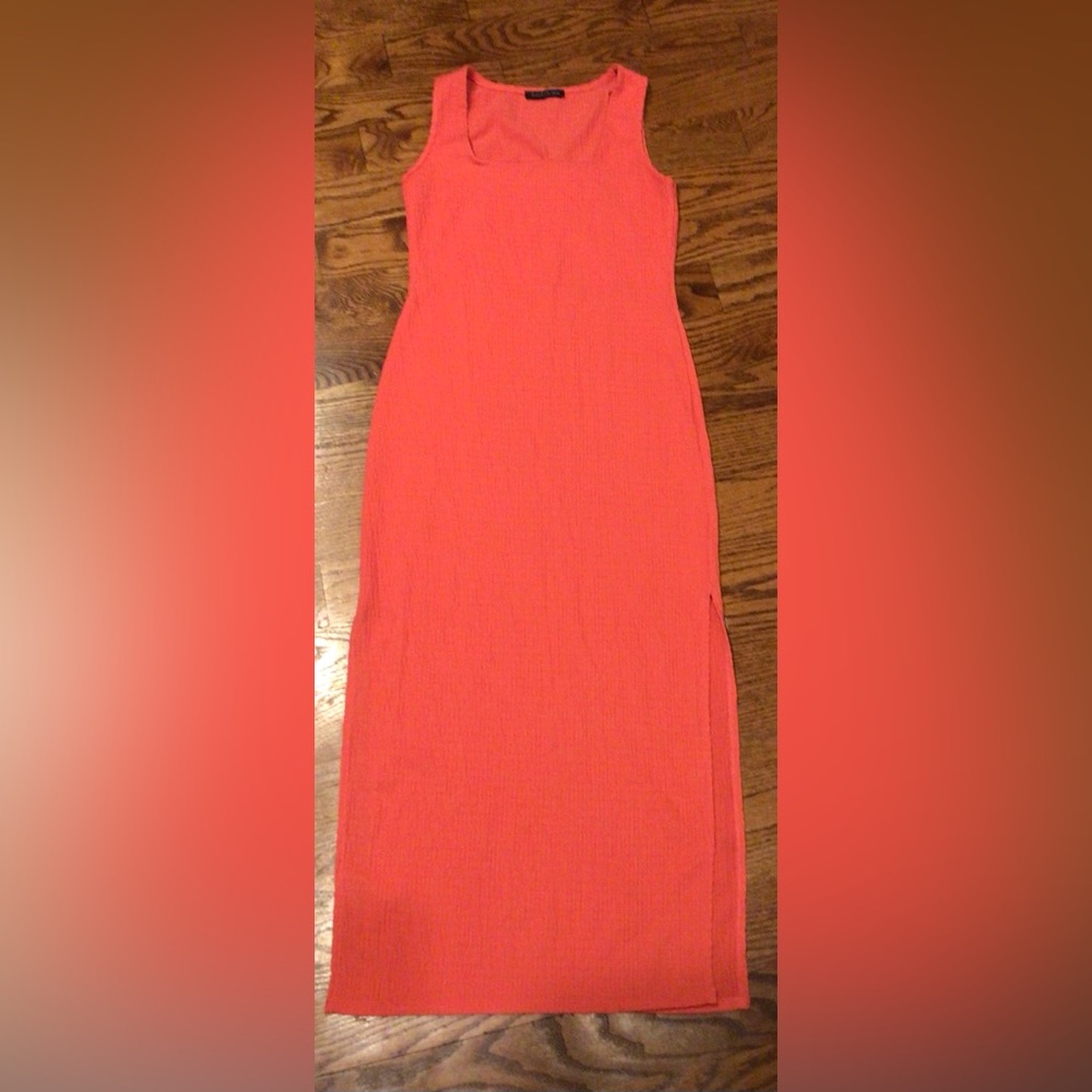 Red Knee-Length Pencil Dress with Slit